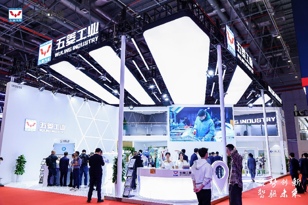 五菱工業-上海車展設計搭建